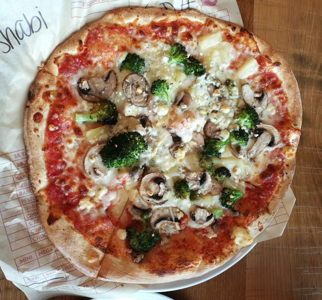 MOD Pizza | 2875 E League City Pkwy #100, League City, TX 77573, USA | Phone: (281) 334-1005