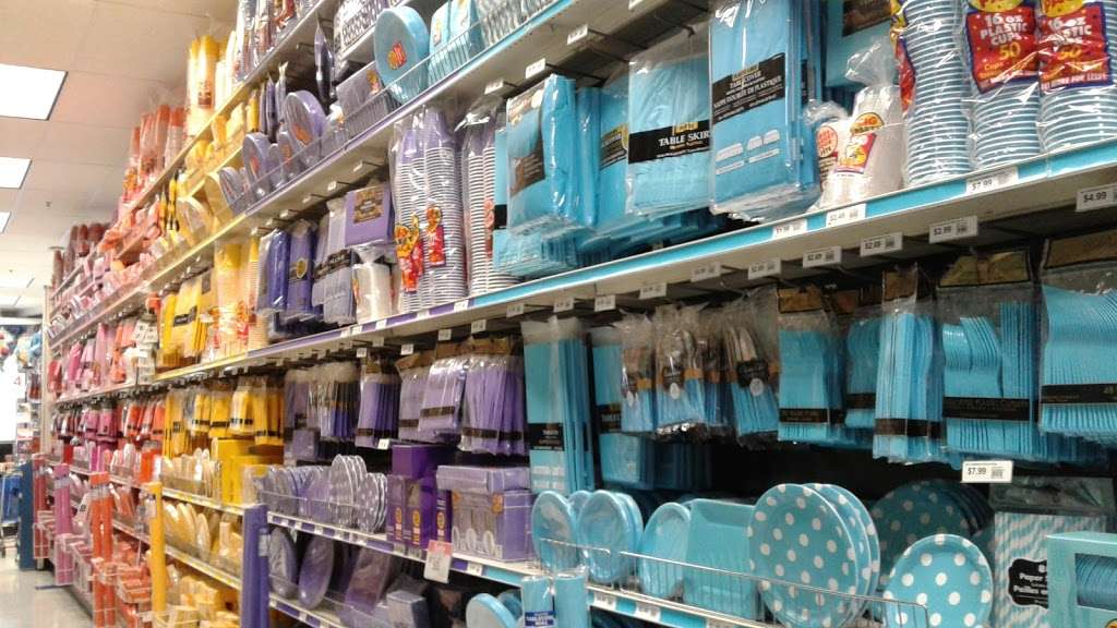 Party City | 1942 Catawba Valley Blvd SE, Hickory, NC 28602, USA | Phone: (828) 327-3220