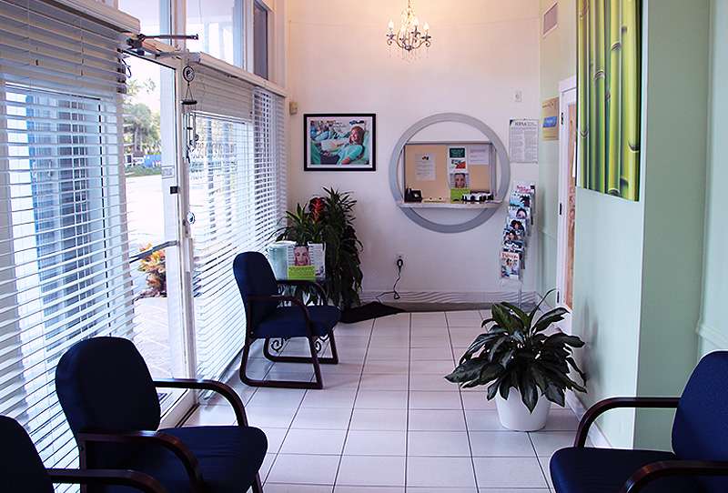 Dayton Dandes Medical Center | 18600 Collins Ave, Sunny Isles Beach, FL 33160, USA | Phone: (305) 931-8484