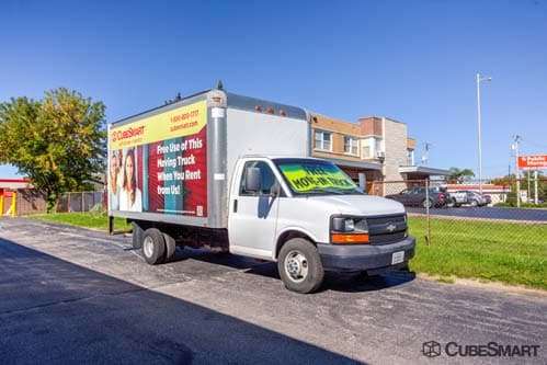 CubeSmart Self Storage | 1004 S Milwaukee Ave, Wheeling, IL 60090 | Phone: (847) 537-2242