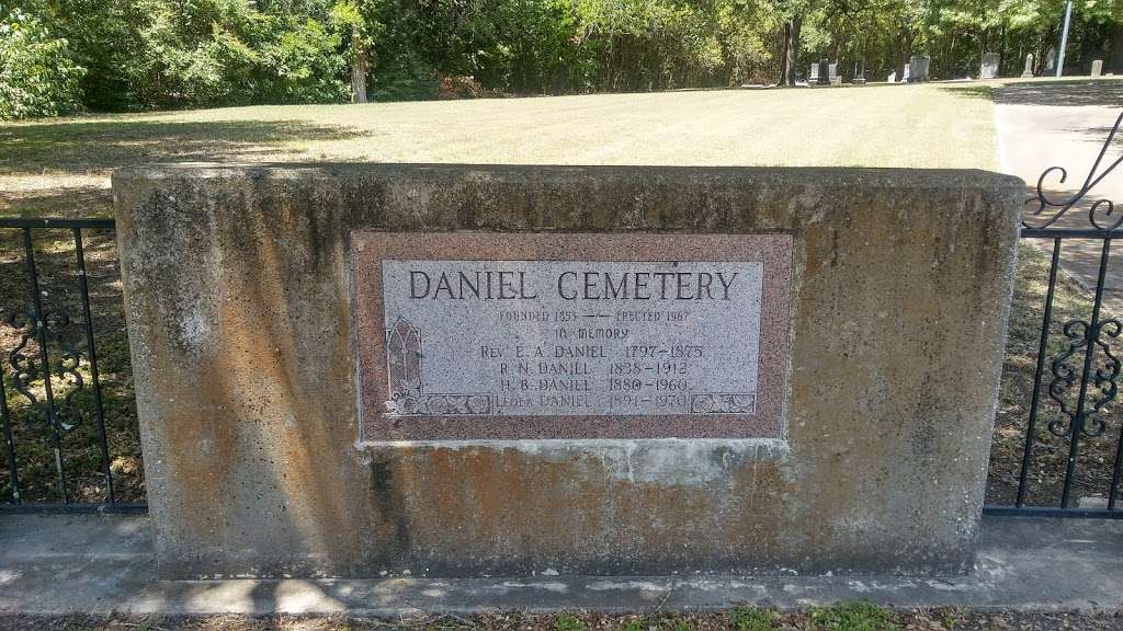 Daniel Cemetery | 2401 Bolton Boone Dr, DeSoto, TX 75115