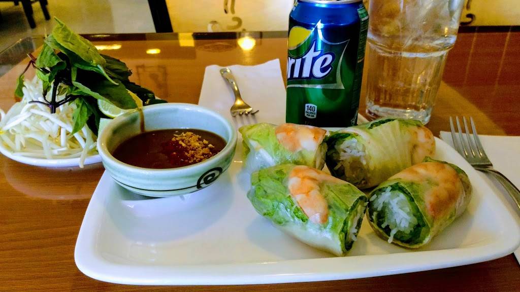 Pho Rose Restaurant | 1750 N Buffalo Dr, Las Vegas, NV 89128 | Phone: (702) 304-1700