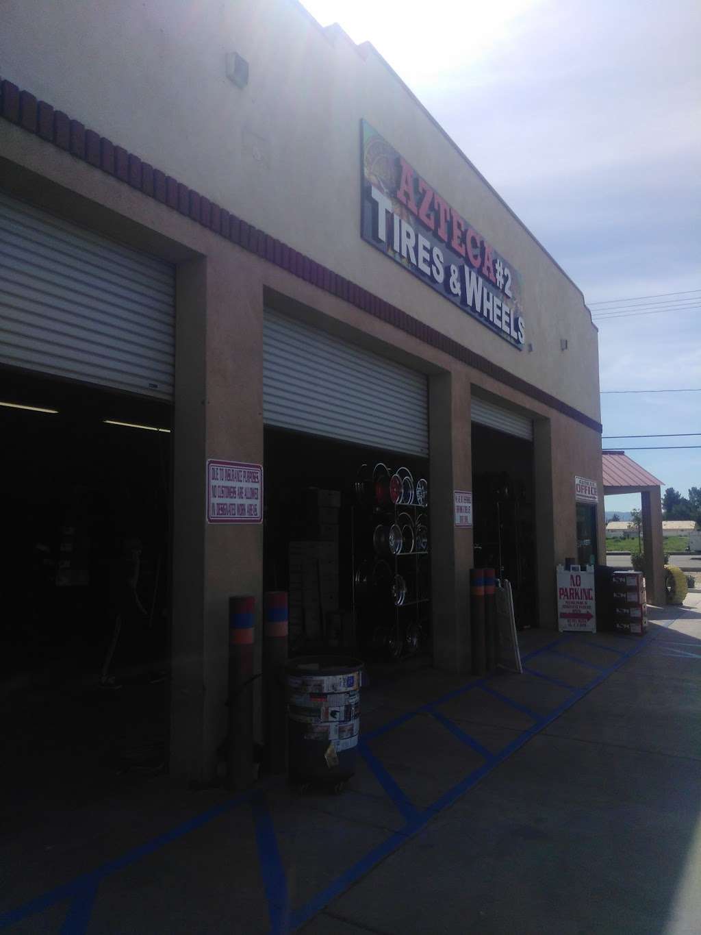 Azteca Tires & Wheels | 15162 Main St A, Hesperia, CA 92345, USA | Phone: (760) 956-8030