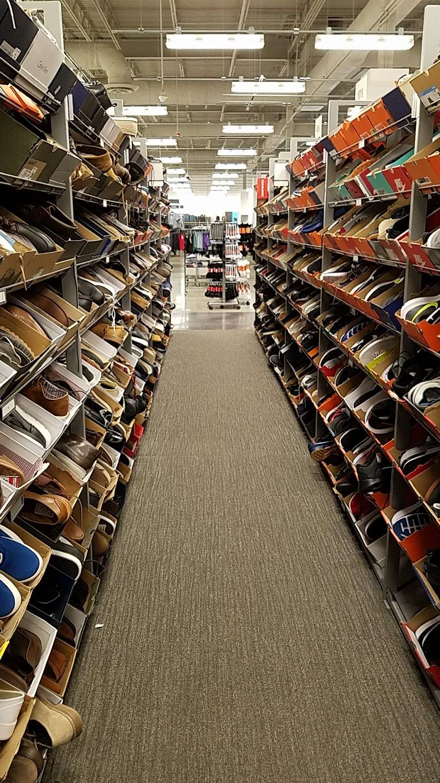 Nordstrom Rack Harlem Irving Plaza | 4250 N Harlem Ave, Norridge, IL 60706, USA | Phone: (708) 842-5300