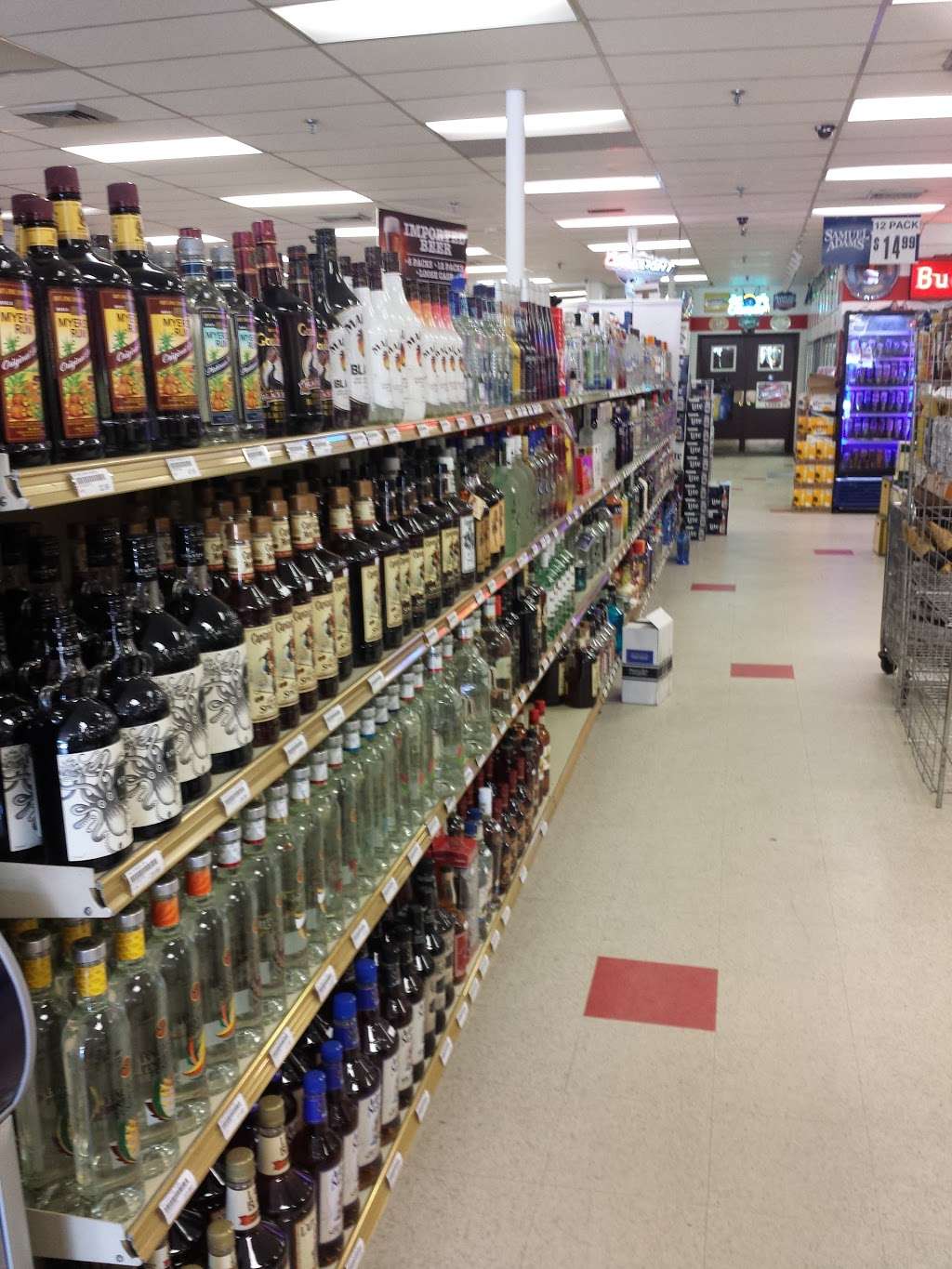 Whitman Liquors | 682 Bedford St, Whitman, MA 02382, USA | Phone: (781) 447-4121