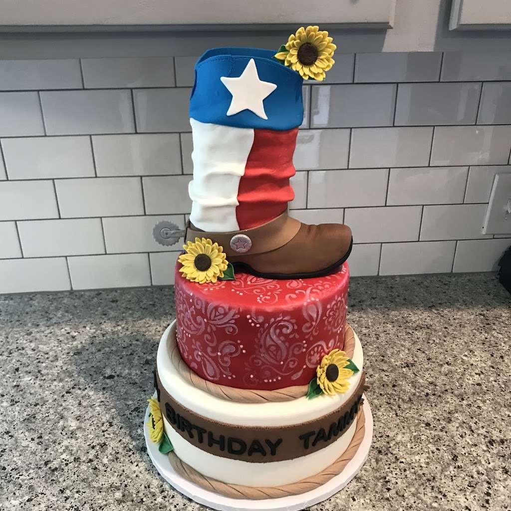 Lucky Street Cakes | 2218 Carmel Dr, Carrollton, TX 75006, USA | Phone: (214) 770-3249