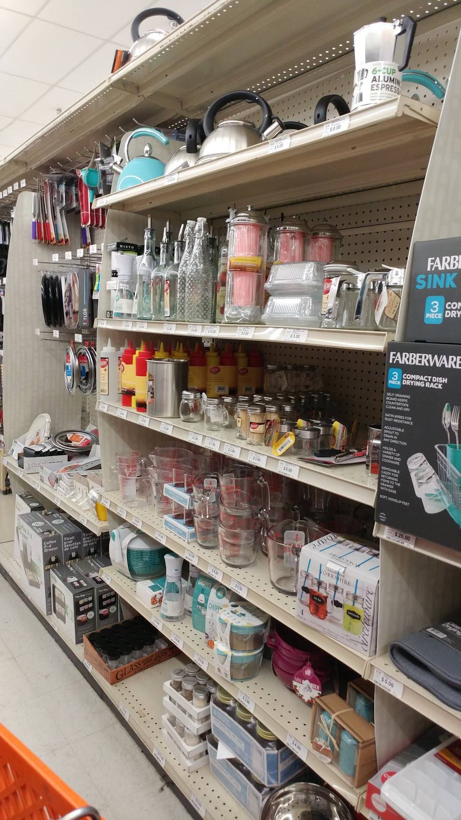 Big Lots | 3718 Battleground Ave, Greensboro, NC 27410, USA | Phone: (336) 286-9772