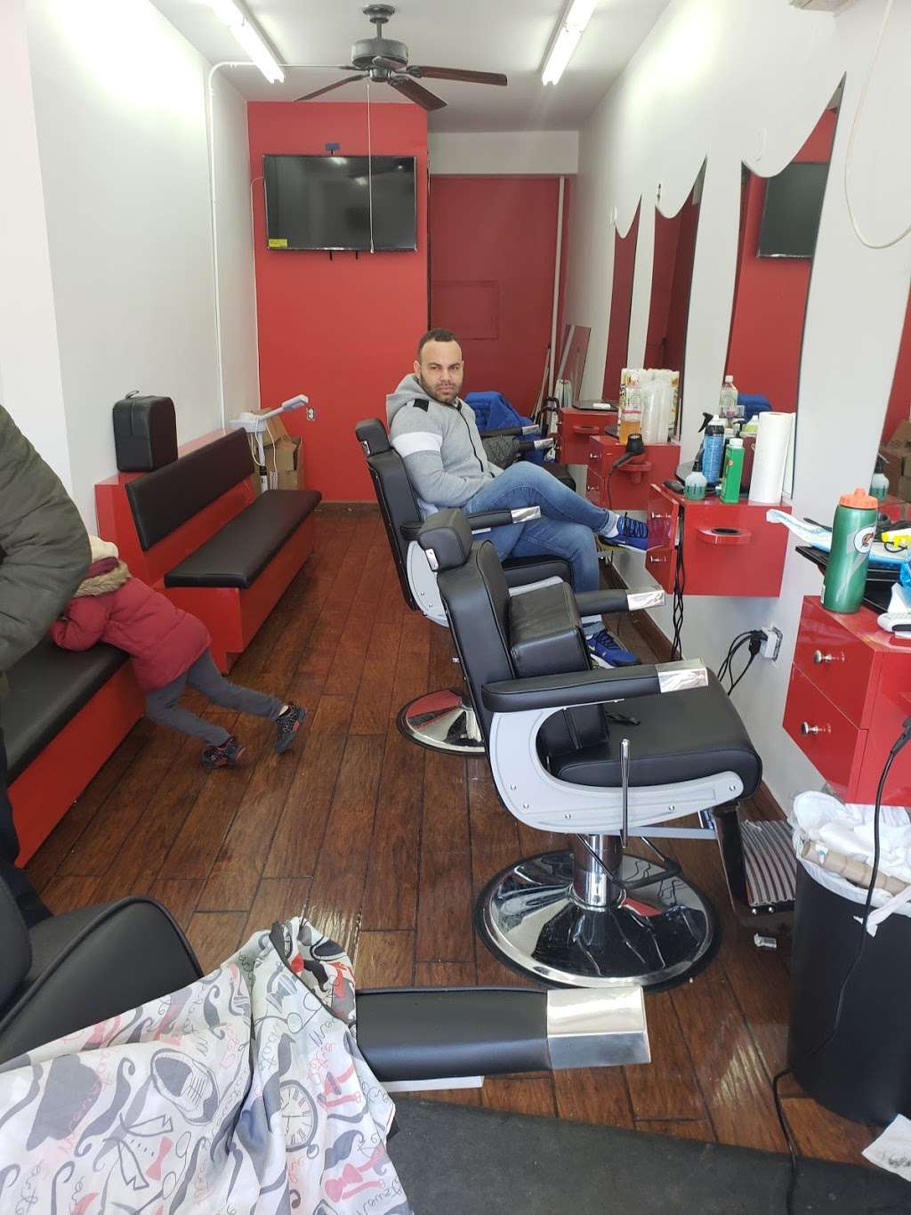 International barber shop | 992 4th Ave, Brooklyn, NY 11232, USA | Phone: (347) 272-8986