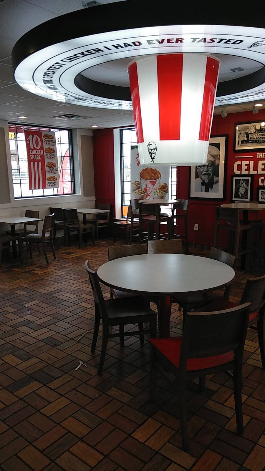 KFC | 13253 Woodward Ave, Highland Park, MI 48203, USA | Phone: (313) 868-0050