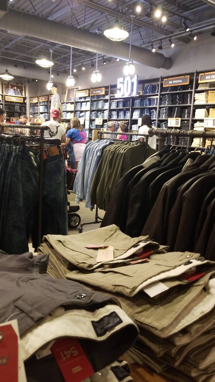 Levis Outlet Store | 8200 Vineland Ave #1589, Orlando, FL 32821, USA | Phone: (407) 465-1880