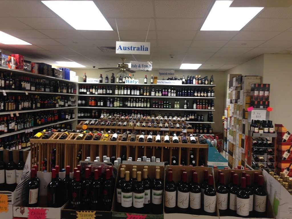 B and B Fine Wine & Liquors | 3113 Albany Post Rd, Buchanan, NY 10511, USA | Phone: (914) 788-4655