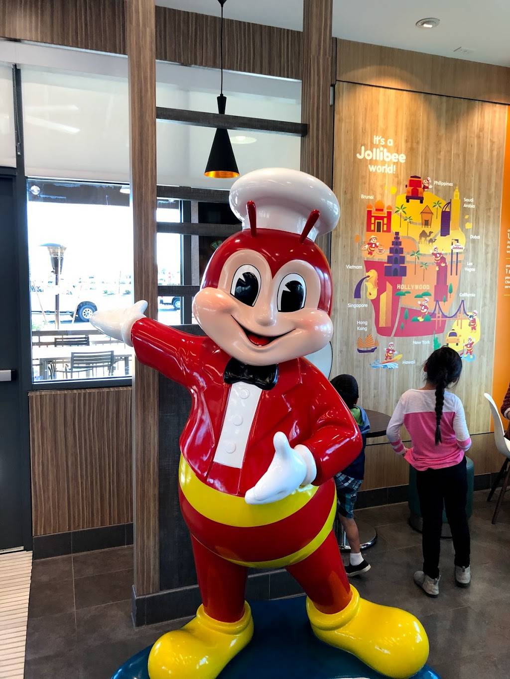 Jollibee | 2800 E Germann Rd, Chandler, AZ 85286, USA | Phone: (480) 561-0340