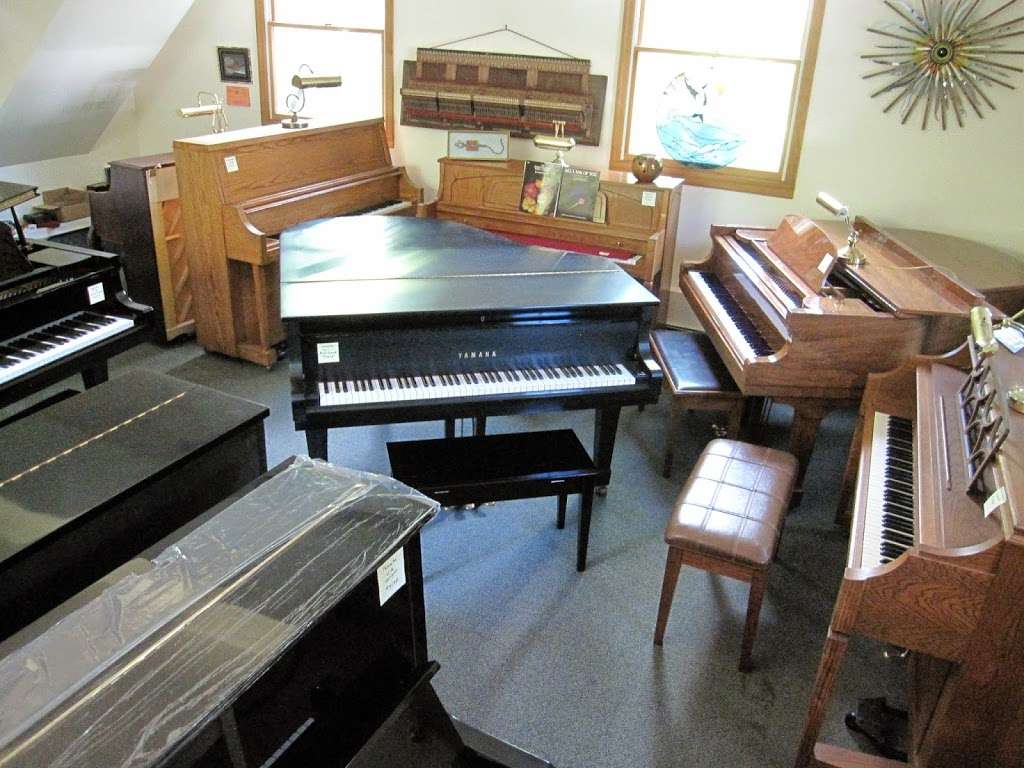 Long Island Pianos in 12 Tupelo Ln, East Islip, NY 11730, USA