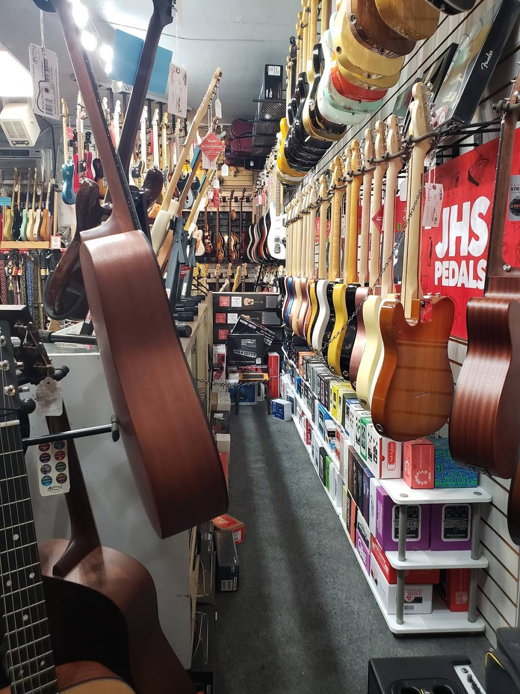 Marks Guitar Exchange | 945 Otay Lakes Rd UNIT G, Chula Vista, CA 91913, USA | Phone: (619) 421-2343