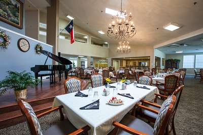 Lakeland Hills Senior Living | 3305 Dilido Rd, Dallas, TX 75228, USA | Phone: (214) 321-7300