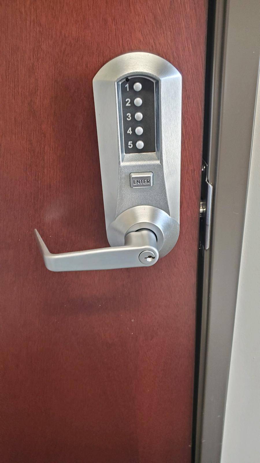 Safety Locksmith Las Vegas | 8221 Tivoli Cove Dr, Las Vegas, NV 89128, USA | Phone: (702) 970-4844