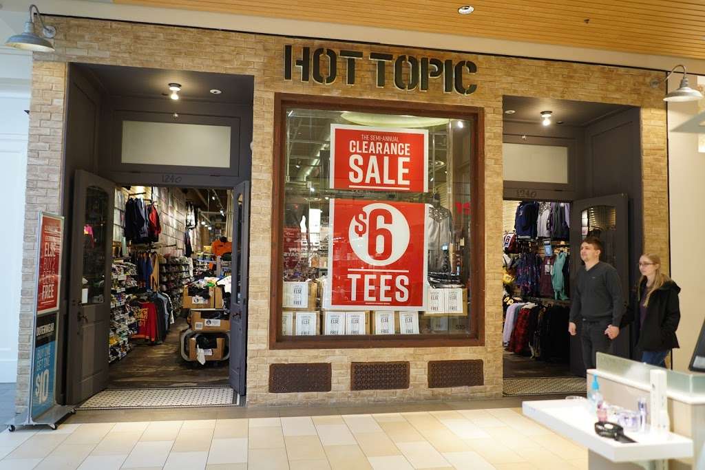 Hot Topic | 515 Stanton Christiana Rd, Newark, DE 19702, USA | Phone: (302) 266-9820