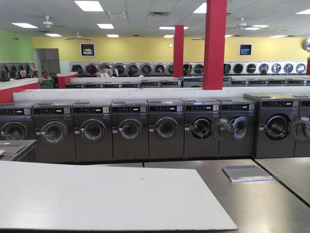 Spin City Washateria | 9893 Long Point Rd, Houston, TX 77055, USA | Phone: (346) 218-3023