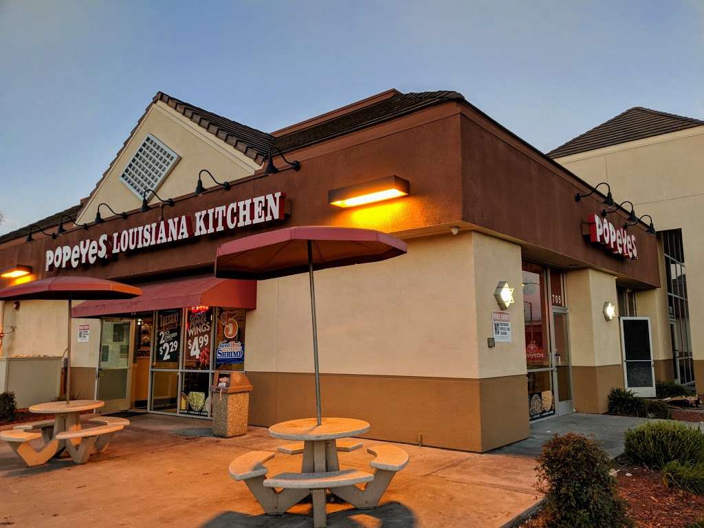 Popeyes Louisiana Kitchen | 705 Capitol Expy, San Jose, CA 95136 | Phone: (408) 264-3128