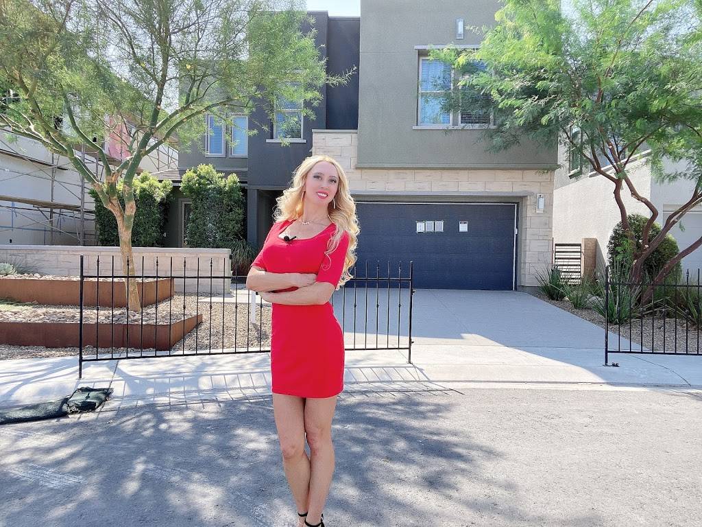 Tatiana Moody | 1780 W Horizon Ridge Pkwy, Henderson, NV 89012, USA | Phone: (702) 460-4702