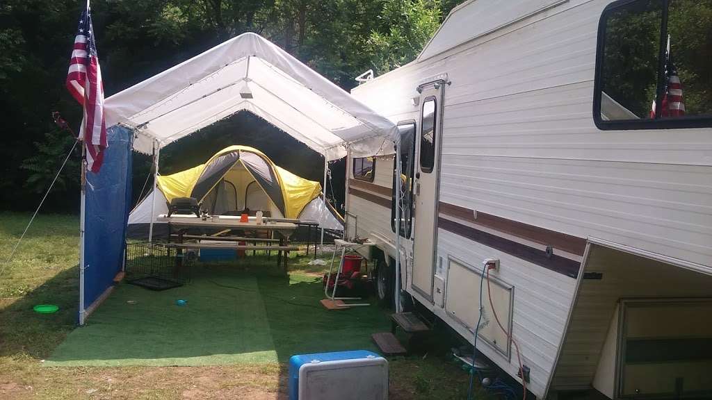 Delaware River Family Campground | 100 US-46, Columbia, NJ 07832, USA | Phone: (800) 543-0271