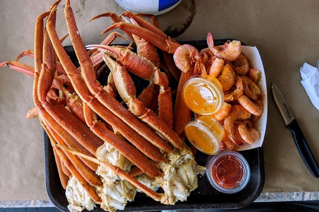 Captain Billys Crab House | 2125, 11495 Popes Creek Rd, Newburg, MD 20664, USA | Phone: (301) 932-4323