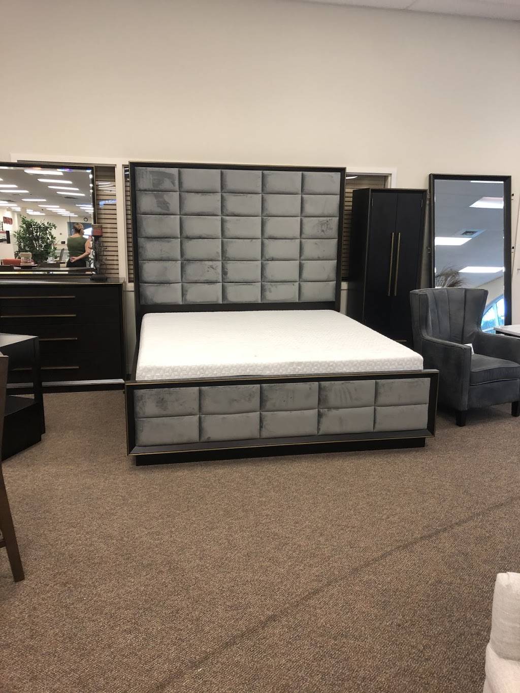 La Prospera Furniture | 604 E 9th St, Hialeah, FL 33010, USA | Phone: (786) 353-9429