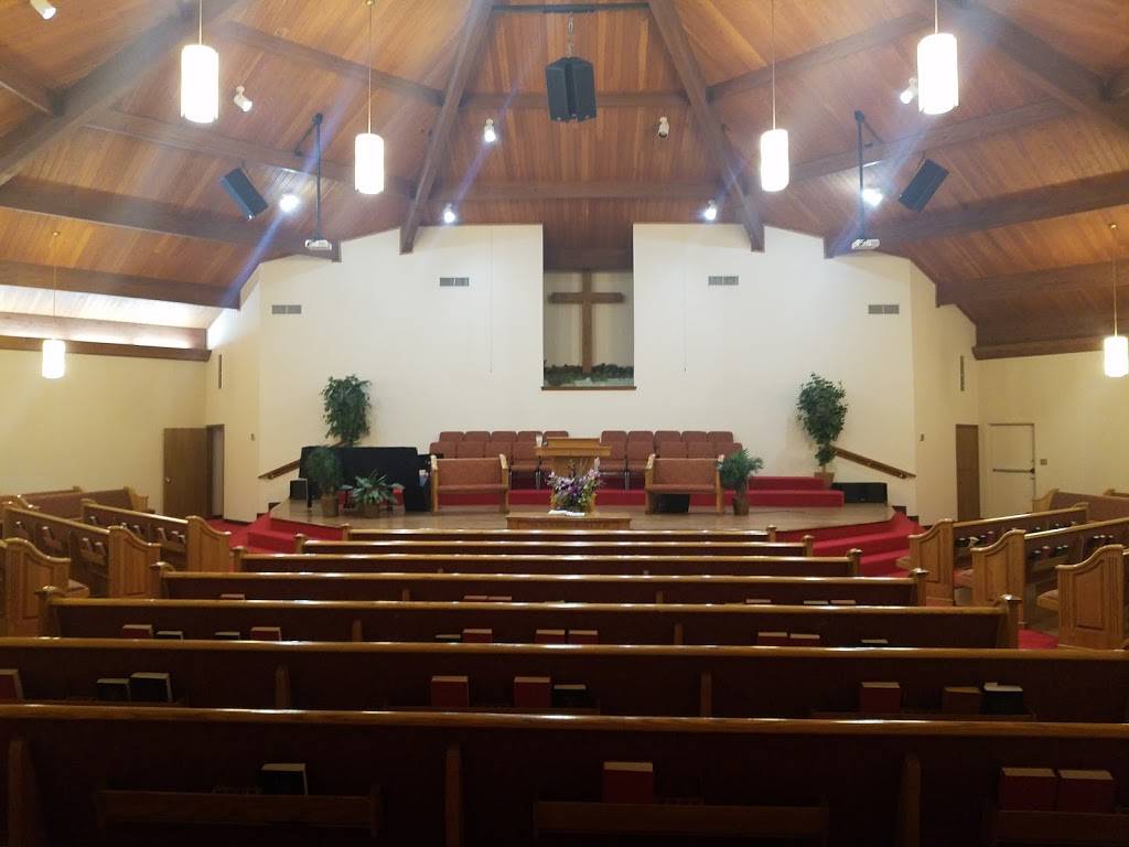First Baptist Church of Briar | 200 W N Woody Rd, Azle, TX 76020, USA | Phone: (817) 444-3484