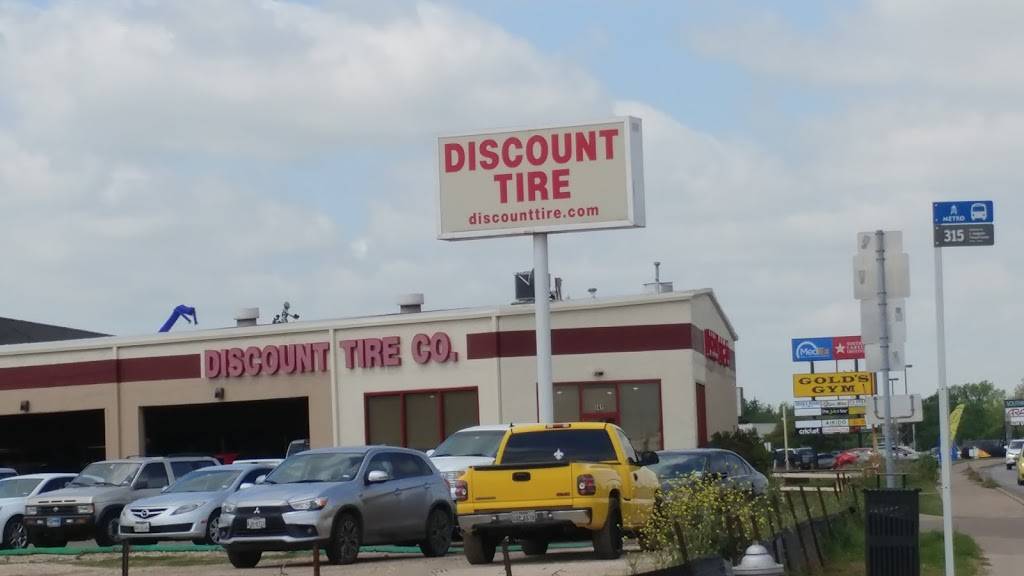 Discount Tire | 1411 W Ben White Blvd, Austin, TX 78704, USA | Phone: (512) 443-2616