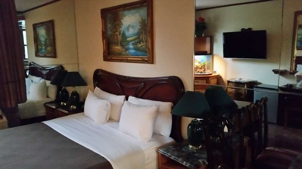 Paris Suites Hotel | 109-17 Horace Harding Expy, Corona, NY 11368, USA | Phone: (718) 760-2820