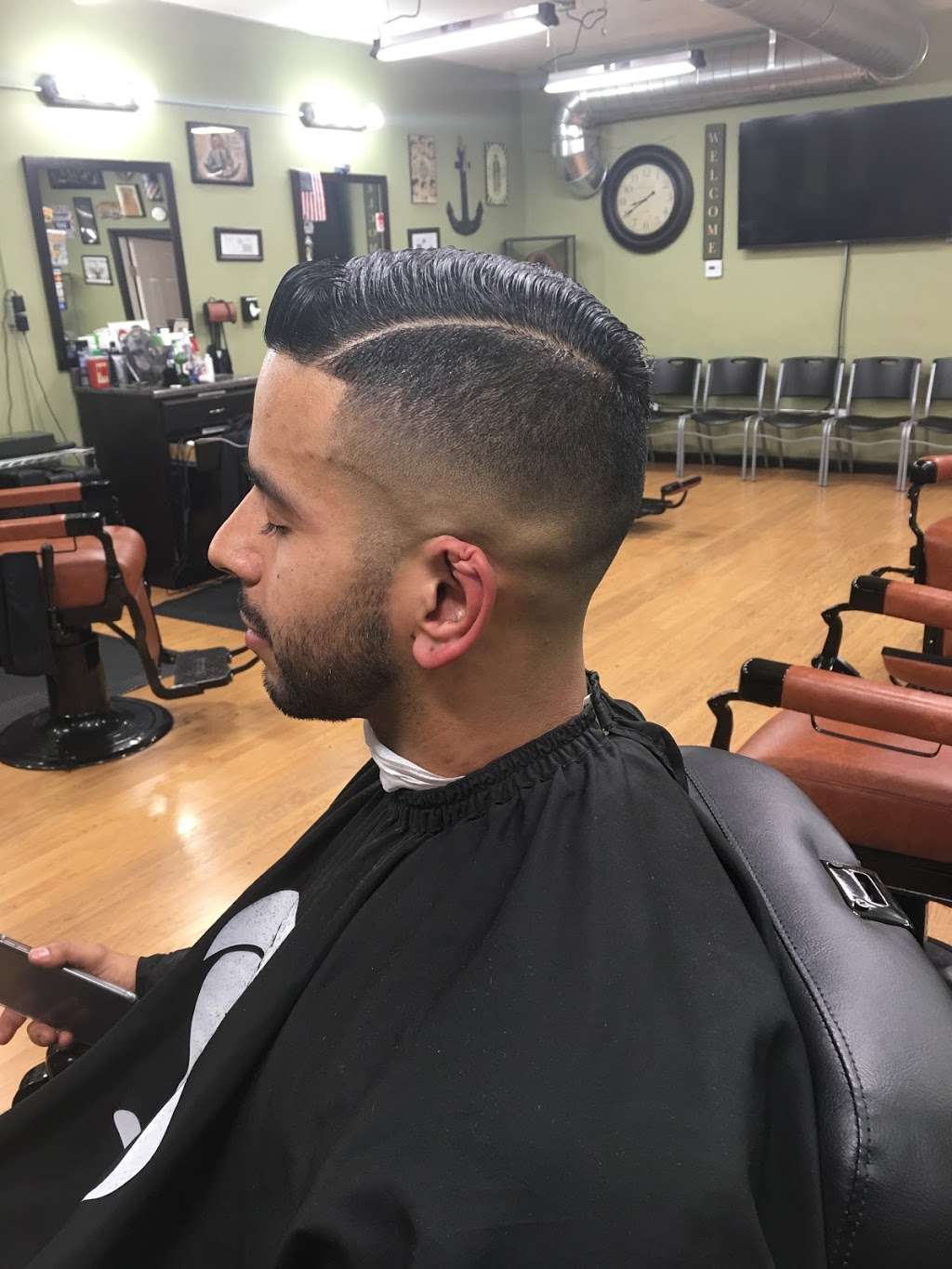 hairys barber shop | 2008A Whittier Blvd, Montebello, CA 90640, USA | Phone: (323) 303-1423