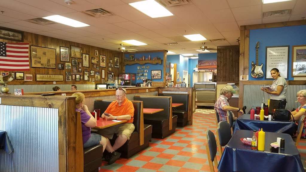 Lucilles Diner | 1286 W Amity St, Louisburg, KS 66053 | Phone: (913) 837-5330