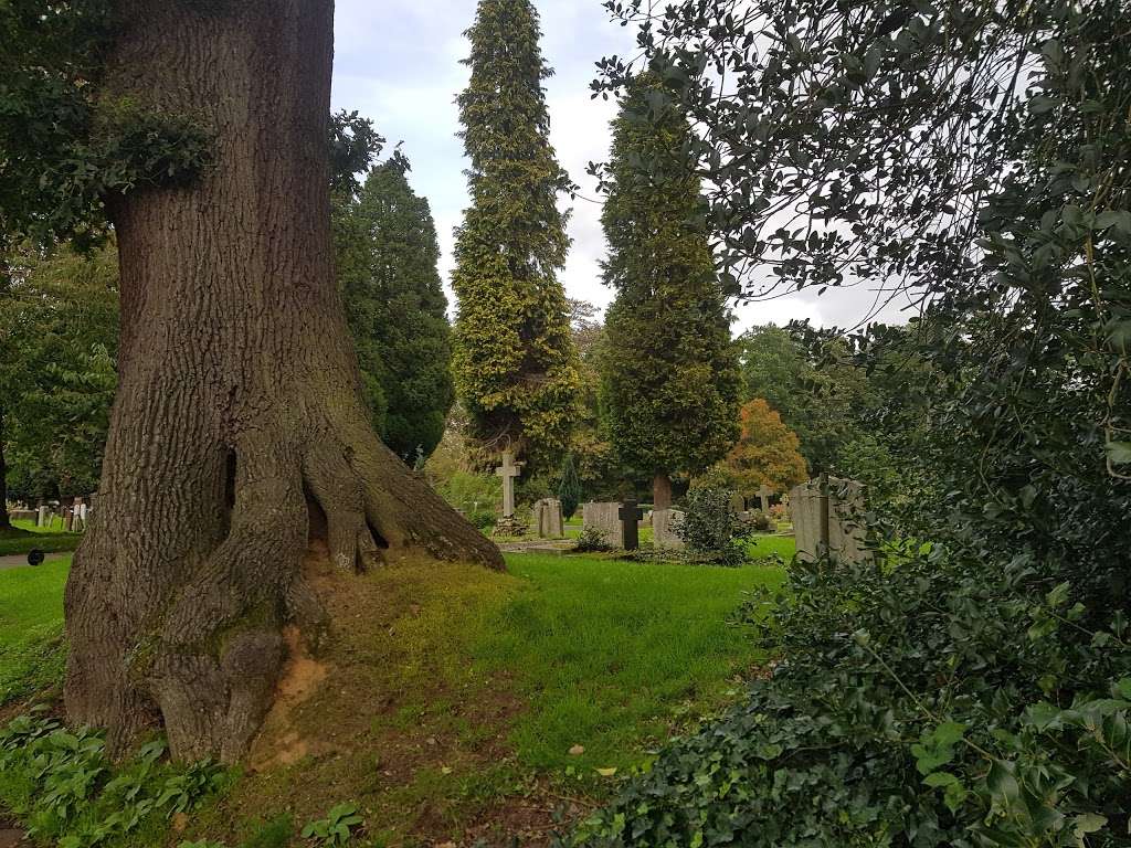 Hertford Cemetery | 143 North Rd, Hertford SG14 2BX, UK