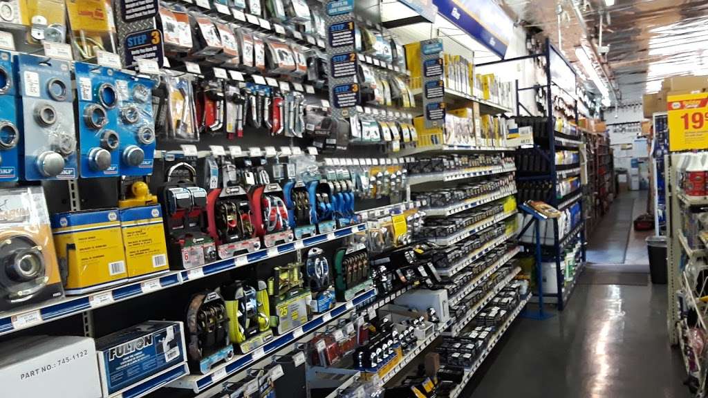 NAPA Auto Parts - Genuine Parts Company | 827 S Boulder Hwy, Henderson, NV 89015, USA | Phone: (702) 565-8735