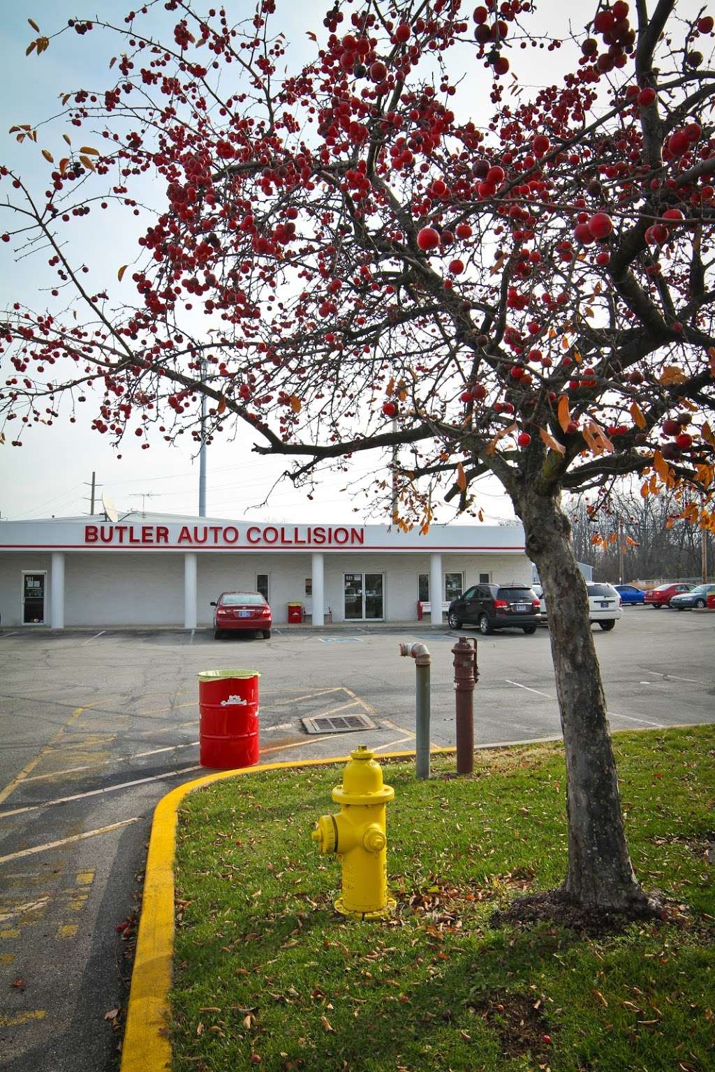 Butler Auto Collision Center | 931 N Rangeline Rd # X, Carmel, IN 46032, USA | Phone: (317) 848-2471