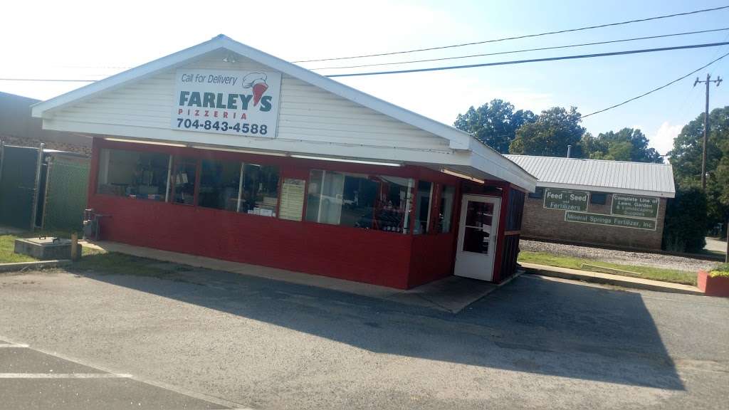 Farleys Pizzeria | 3202 Potter Rd, Mineral Springs, NC 28108, USA | Phone: (704) 843-4588