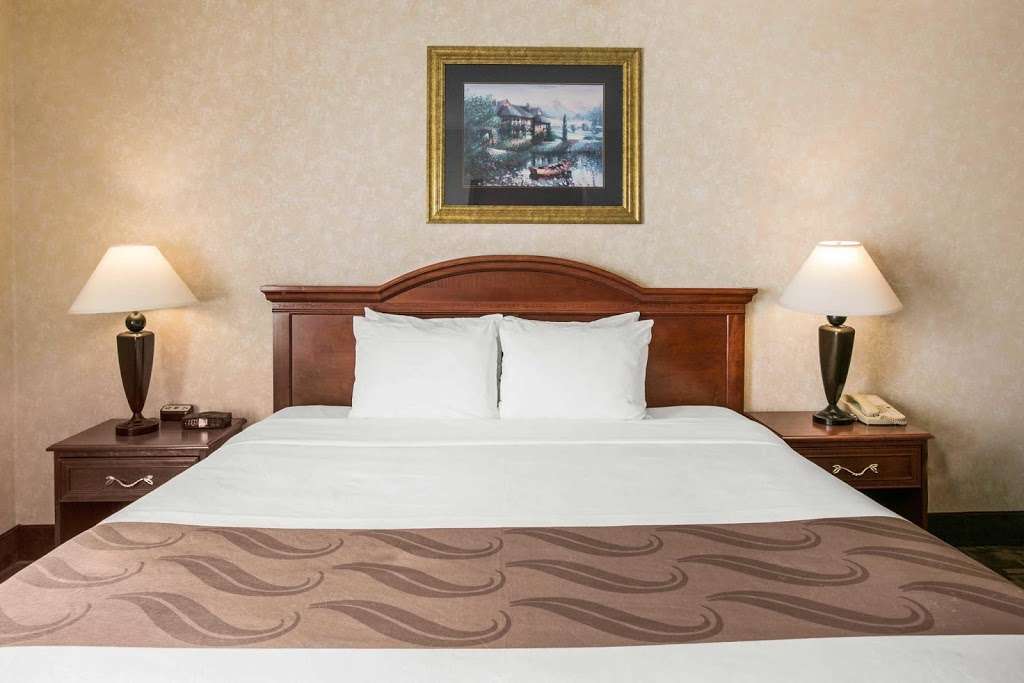 Quality Inn | 21 Cortlandt St, Edison, NJ 08837, USA | Phone: (732) 548-7000