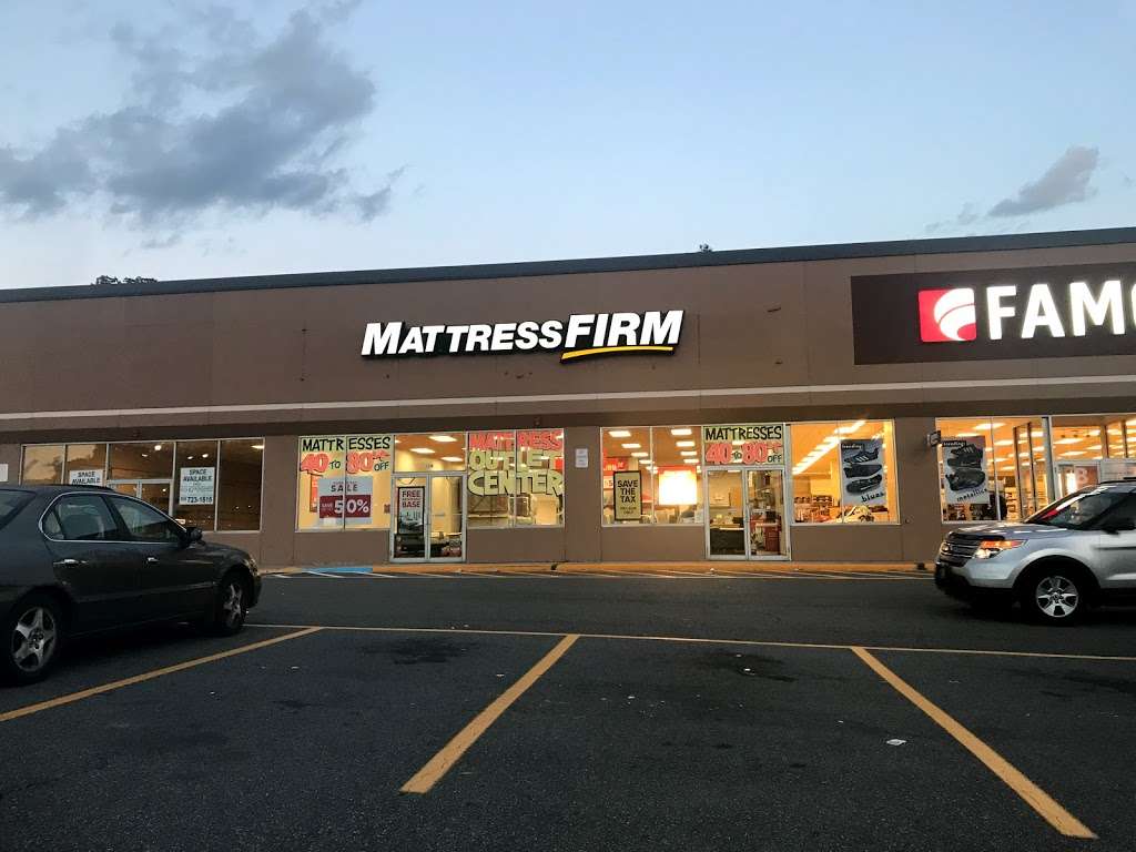 Mattress Firm Yonkers Colonial Heights | 2357 Central Park Ave, Yonkers, NY 10710, USA | Phone: (914) 395-3982