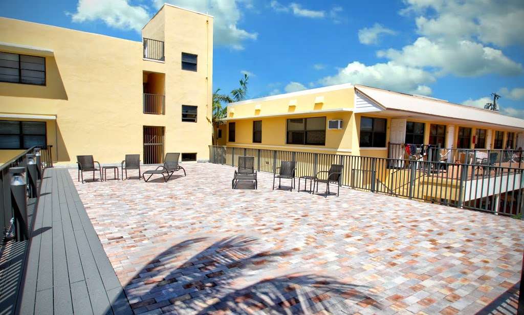 My Hollywood Beach Rentals in 322 Harding Street B207,B208 &B105