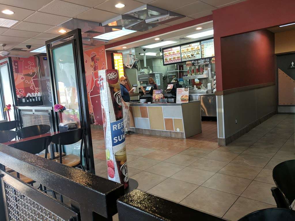 Jack in the Box | 5656 N Eldridge Pkwy, Houston, TX 77041 | Phone: (281) 944-5090