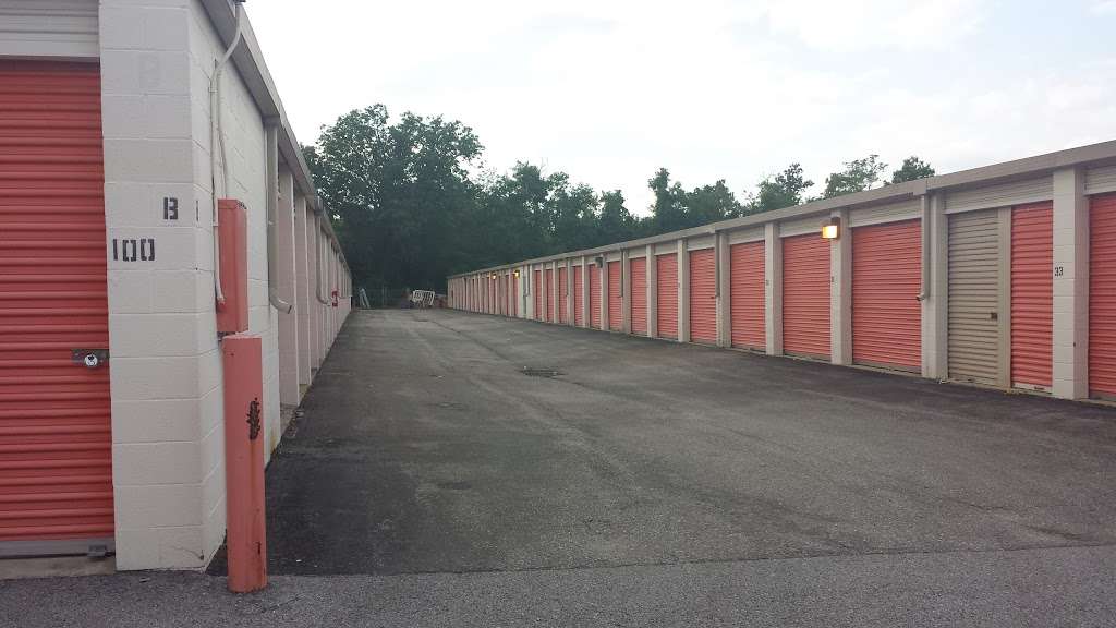 Public Storage | 7050 Old Waterloo Rd, Elkridge, MD 21075 | Phone: (443) 620-0399