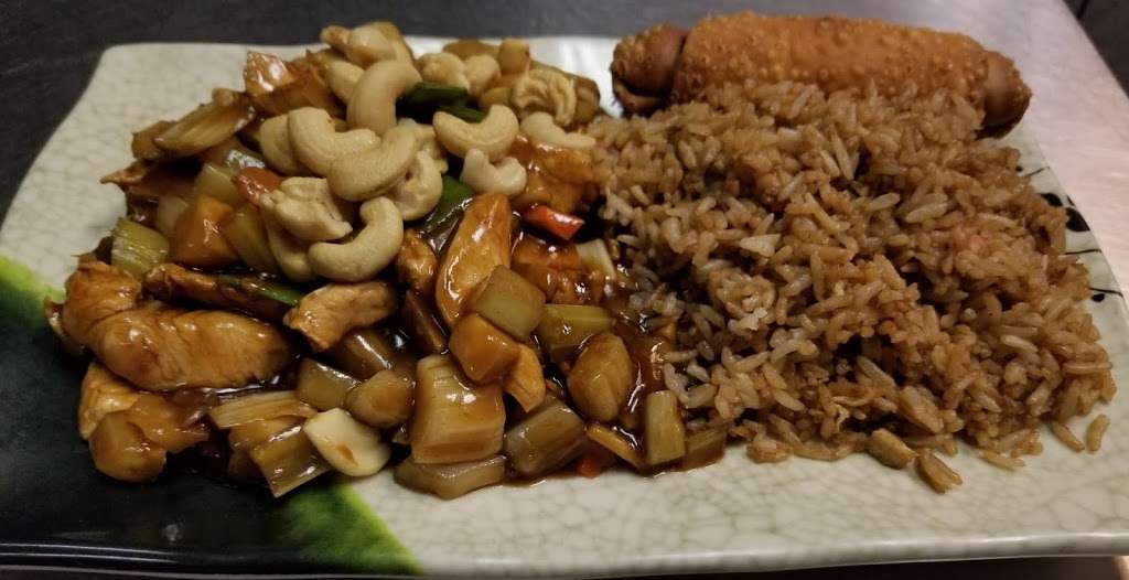 New Peking Chinese Restaurant | 40 W Terra Cotta Ave Suite G, Crystal Lake, IL 60014, USA | Phone: (815) 459-6618