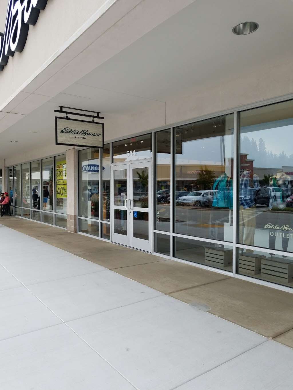 COACH PLEASANT PRAIRIE | 11601 108th St #558, Pleasant Prairie, WI 53158 | Phone: (262) 857-9391