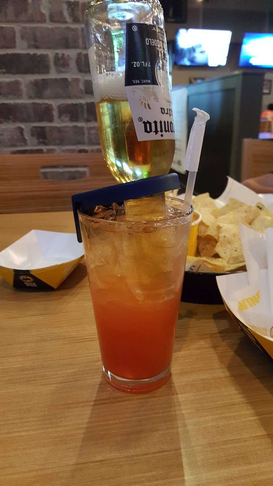 Buffalo Wild Wings | 15570 W 64th Ave, Arvada, CO 80007, USA | Phone: (303) 467-2999