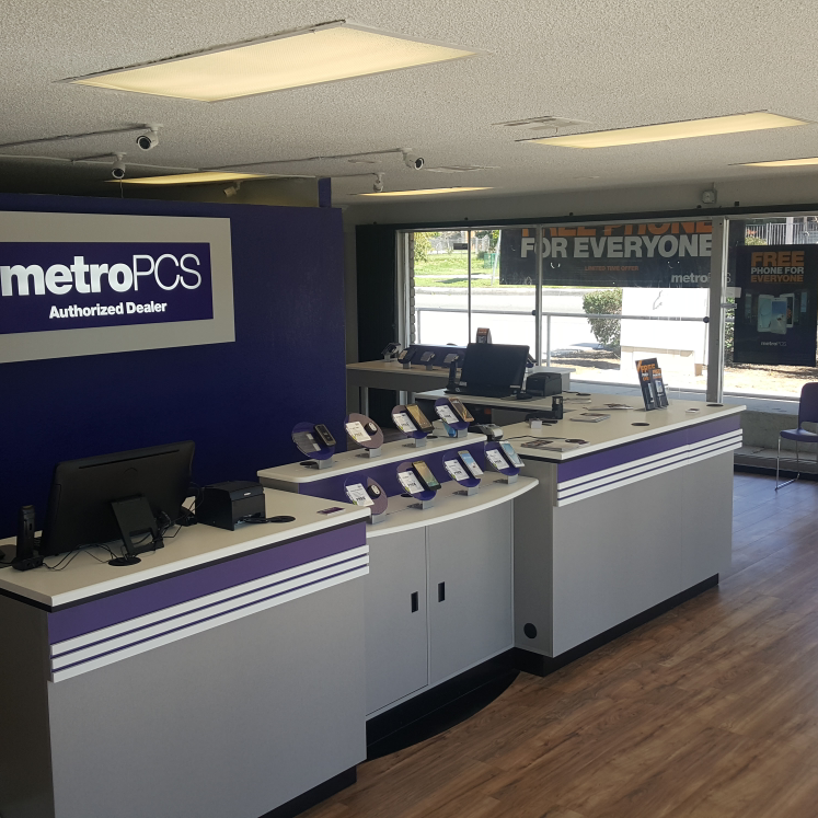 Metro by T-Mobile | 4850 Tyler St Suite1, Riverside, CA 92503 | Phone: (951) 977-8002