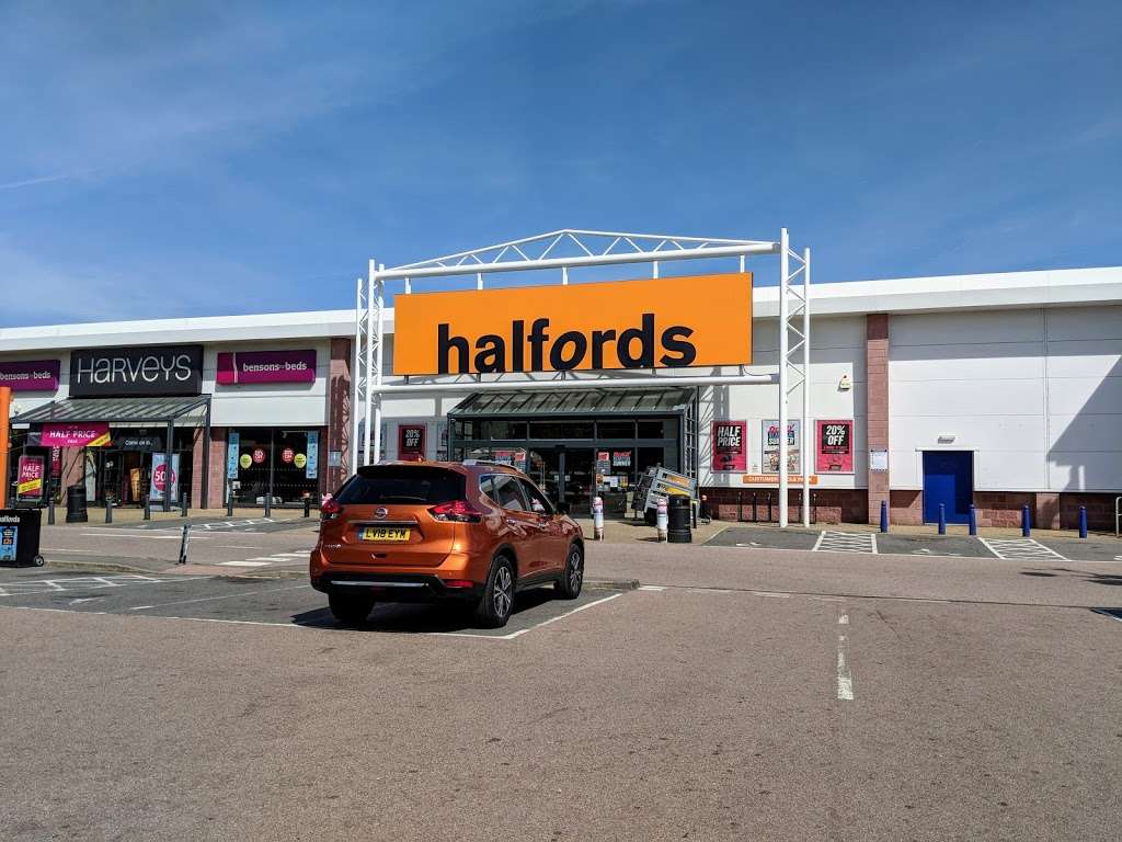 Halfords - Charlton Store | Unit 4, Stonelake Retail Park, 601 Woolwich Rd, Charlton, London SE7 8LU, UK | Phone: 020 8293 4844