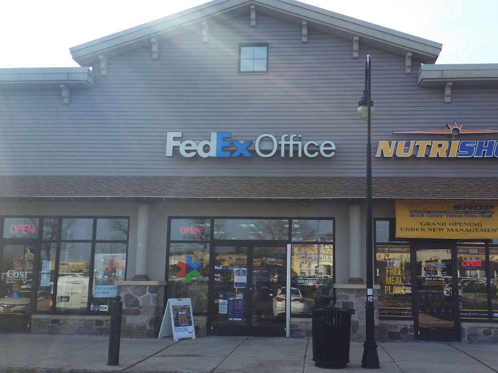 FedEx Office Print & Ship Center | 4305 Dearborn Cir, Mt Laurel, NJ 08054, USA | Phone: (856) 778-5952