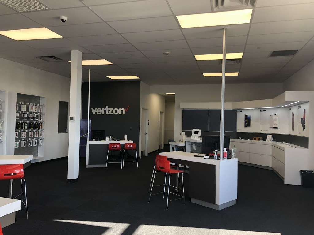 Verizon Authorized Retailer, TCC | 395 S Weber Rd, Romeoville, IL 60446 | Phone: (815) 834-8000