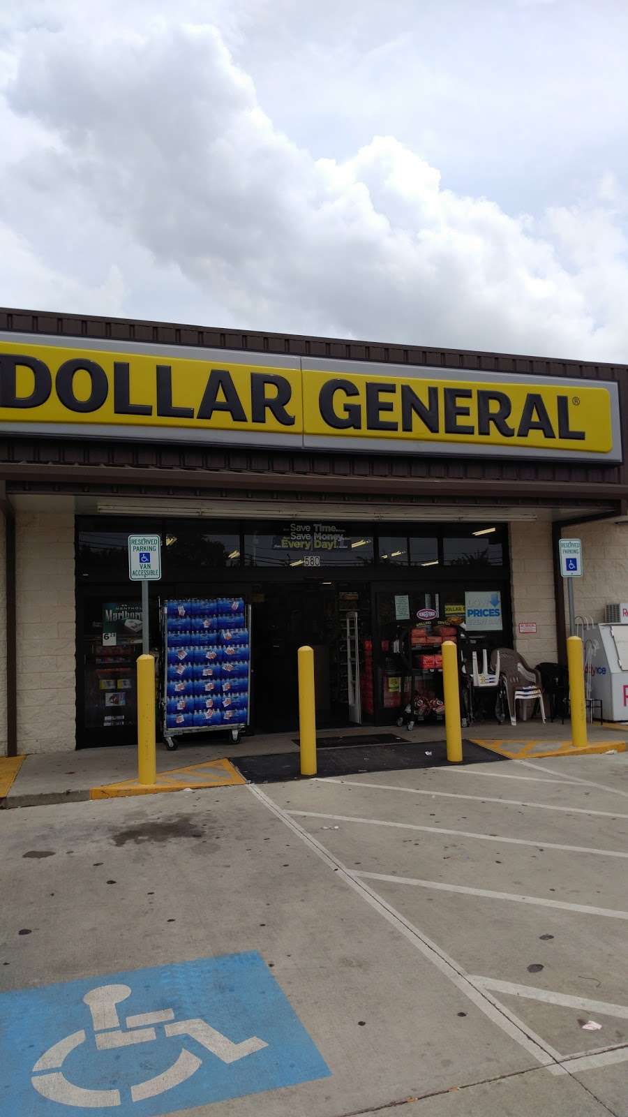 Dollar General | 580 W Lawson Rd, Dallas, TX 75253, USA | Phone: (972) 930-1405