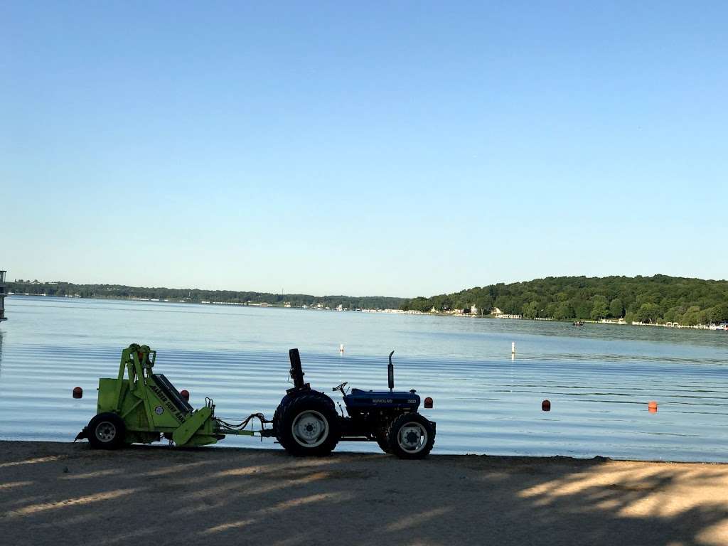 Lake Geneva Visitors Center | 201 Wrigley Dr, Lake Geneva, WI 53147, USA | Phone: (800) 345-1020